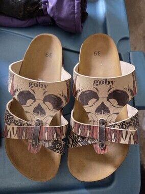 Goby Skull Slides